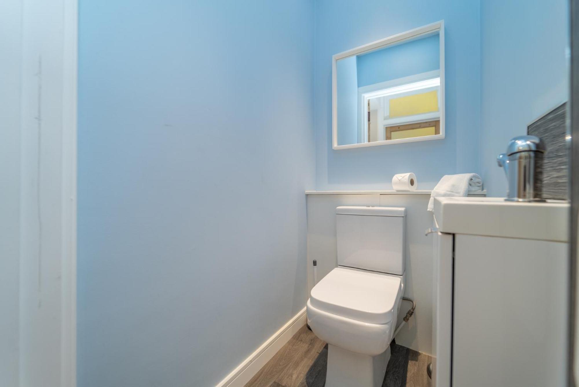 Beautiful Spacious Victorian Town House Appartement *