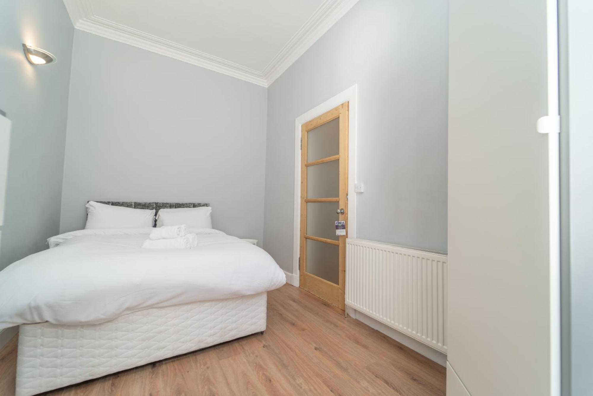 Beautiful Spacious Victorian Town House Appartement
